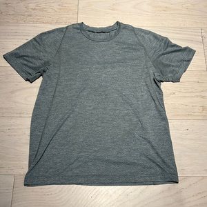 Outdoor Voices Workout Shirt Light Green Size M